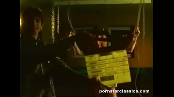 Hairy Pussy Gets Filmed: Vintage On-Set Blowjob