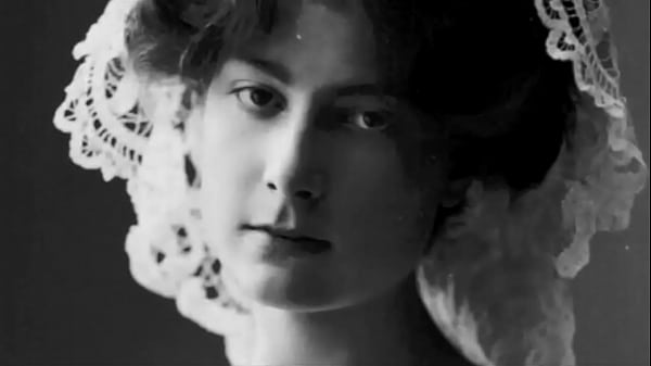 Victorian Hottie Gets Her Lace All Wet