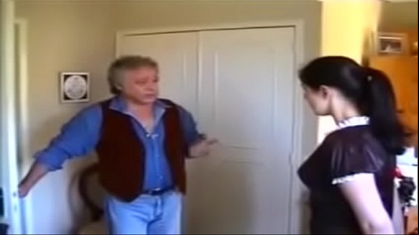 Old Man Remembers How To Handle That Pussy