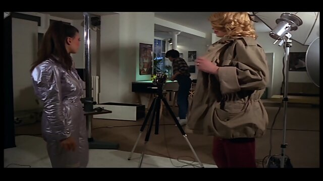 Shiny Silver Pussy: A Vintage Treat